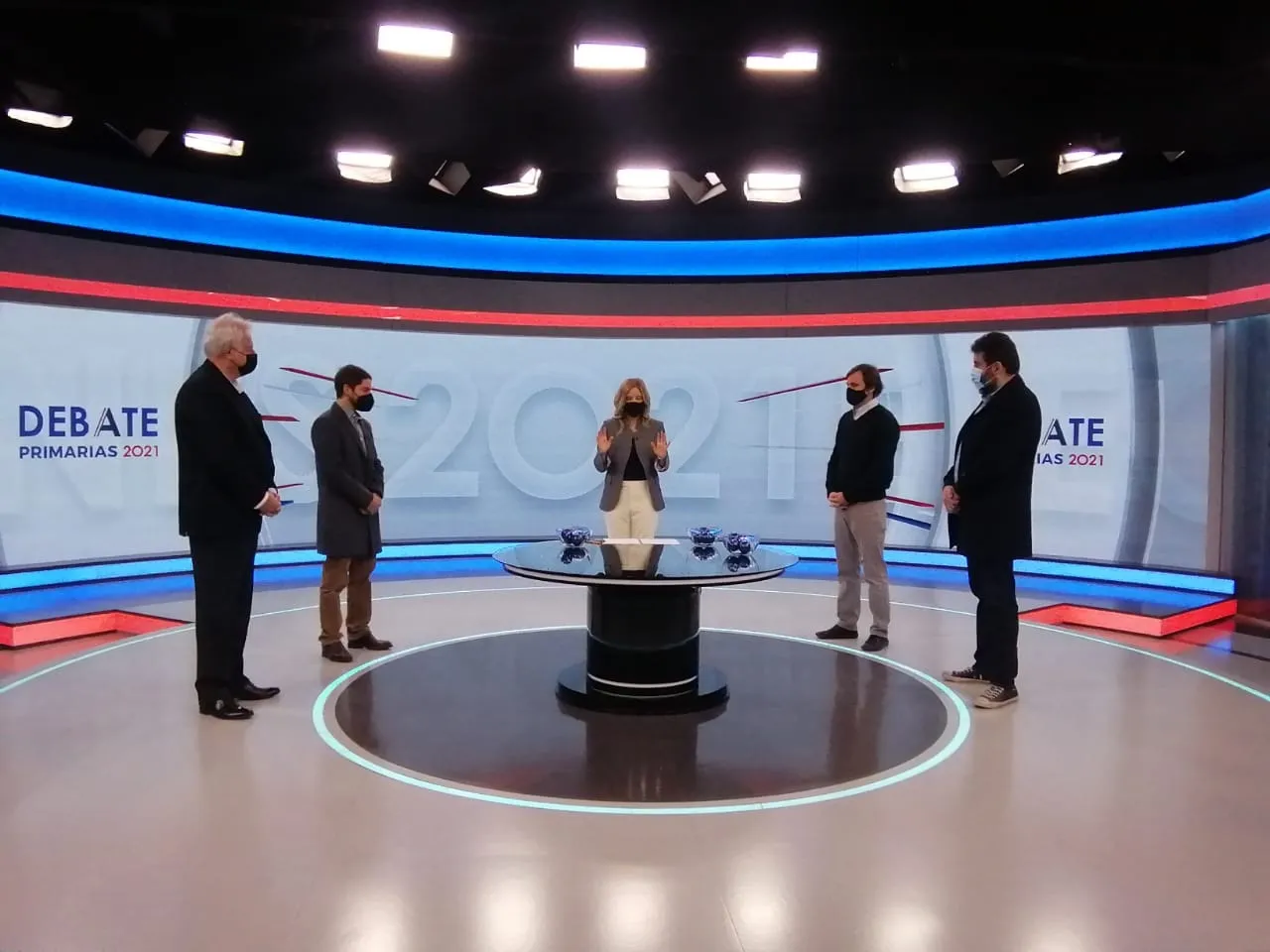 Sorteo debate CHV CNN Chile debate