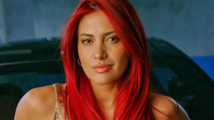 Karen Bejarano - Karen Paola