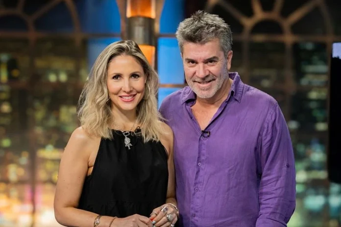 toc show tv+ claudia salas pollo valdivia