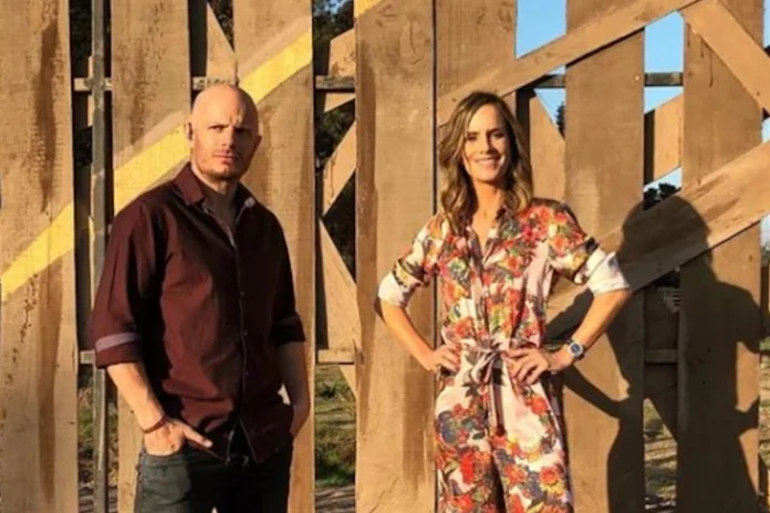 Los conductores de "Resistiré", Facundo Gómez y Diana Bolocco.