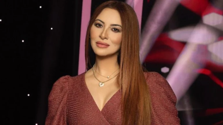 La «selfie» más codiciada: El pasillo de admiración de ministras y la contralora a Myriam Hernández