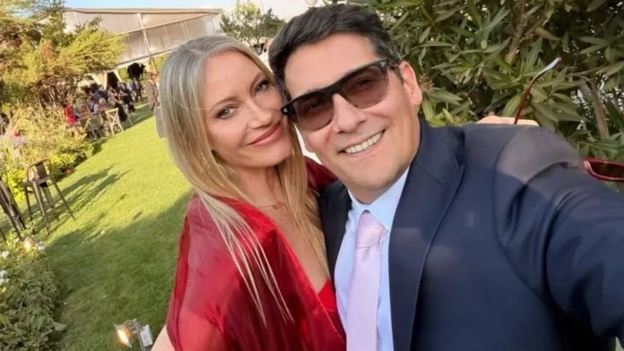 Rafael Araneda y Marcela Vacarezza en actividad pública, quiebre falso por campaña publicitaria de Lysoform