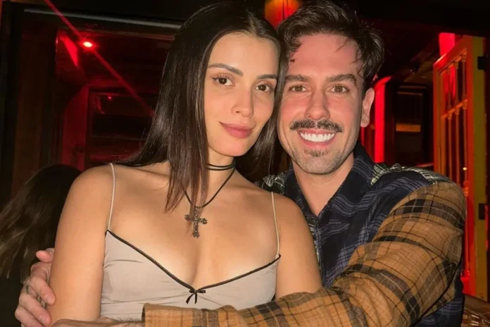 Cony Capelli, ganadora de Gran Hermano, en la foto en blanco y negro que compartió sobre su embarazo.