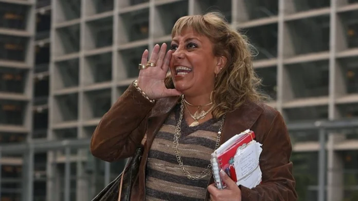 helhue sukni abogada-2 : Rebeca Naranjo junto a la abogada Helhue Sukni en su nueva denuncia por extorsión